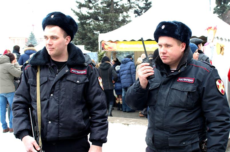 Росгвардейцы обеспечили охрану правопорядка во время празднования Масленицы.
