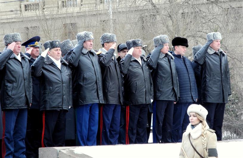 Руководитель Управления Росгвардии по Волгоградской области принял участие в памятных мероприятиях, посвященных 75-й годовщине победы в Сталинградской битве