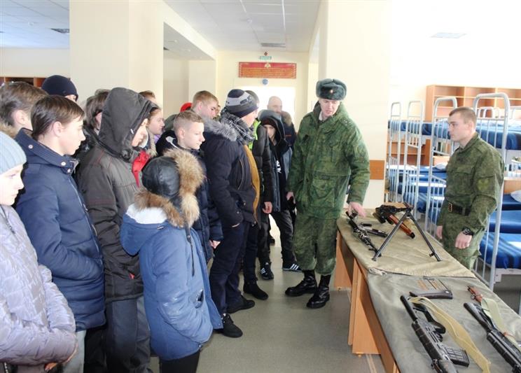 В Приморье в воинской части по охране важного государственного объекта состоялся День открытых дверей