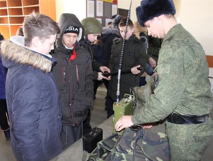 В Приморье в воинской части по охране важного государственного объекта состоялся День открытых дверей