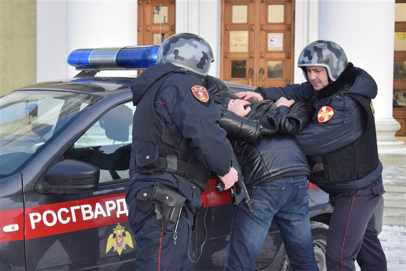 В Челябинске благодаря сотрудникам Росгвардии по «горячим следам» задержан подозреваемый в убийстве