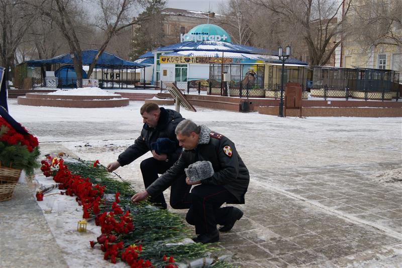 Росгвардейцы Приволжья почтили память погибших в авиакатастрофе в Подмосковье (фото, видео)