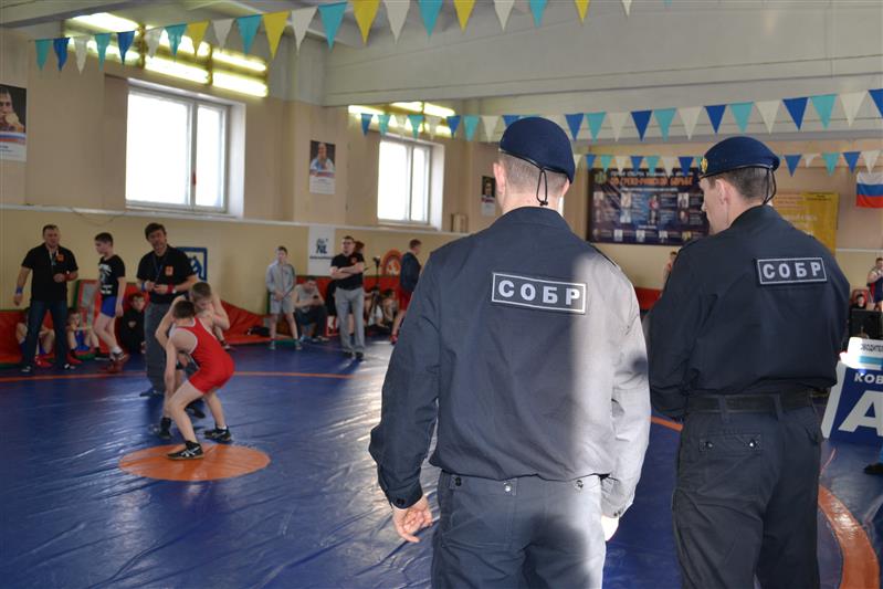 Ульяновские росгвардейцы организовали юношеский турнир по греко-римской борьбе
