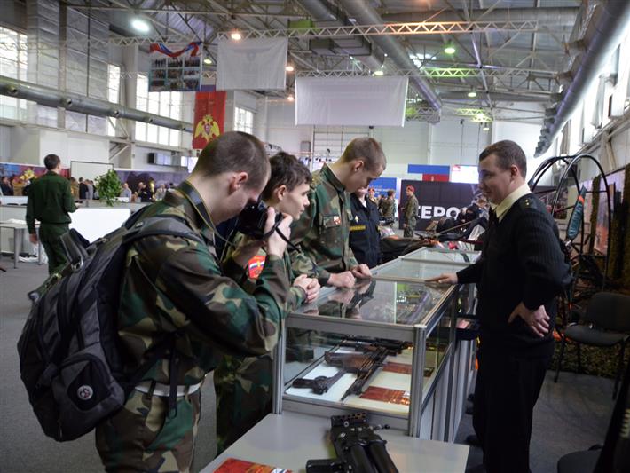 В Красноярске военнослужащие и сотрудники Росгвардии стали участниками II  Всероссийского патриотического фестиваля 