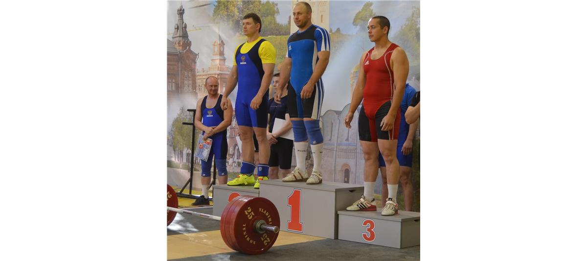 Гвардеец Михаил Балашов – абсолютный чемпион Всероссийских соревнований по тяжелой атлетике