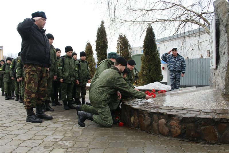Ставропольские росгвардейцы провели военно-патриотическое мероприятие для кадет-ермоловцев