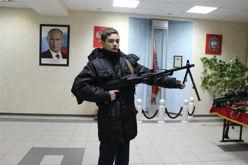 Ставропольские росгвардейцы провели военно-патриотическое мероприятие для кадет-ермоловцев