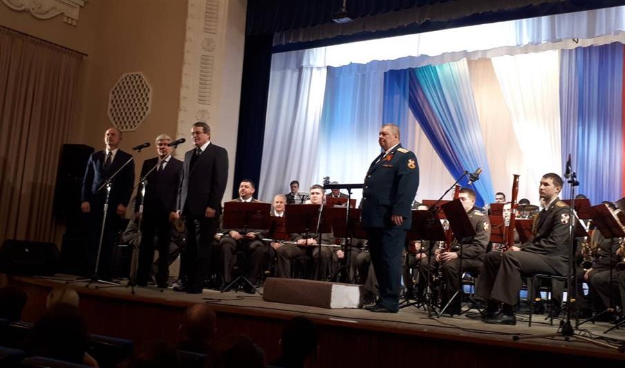 Образцово-показательный духовой оркестр Росгвардии дал концерт в Сарове (фото)