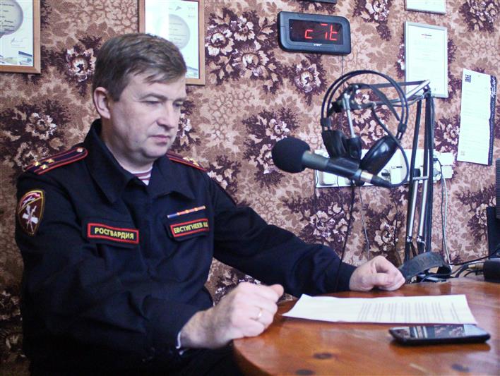Начальник вологодского Центра лицензионно-разрешительной работы Росгвардии стал участником программы «Гость в студии» радиостанции «Эхо Москвы в Вологде»