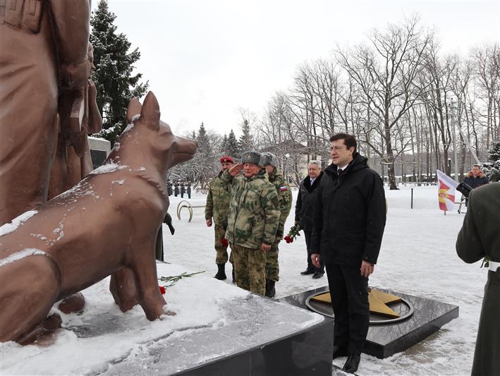 Представители государственной власти поздравили военнослужащих богородской бригады с Днем защитника Отечества