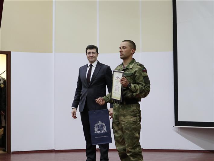 Представители государственной власти поздравили военнослужащих богородской бригады с Днем защитника Отечества