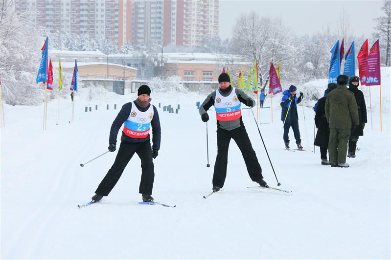 Росгвардия провела лыжную эстафету в поддержку олимпийской сборной