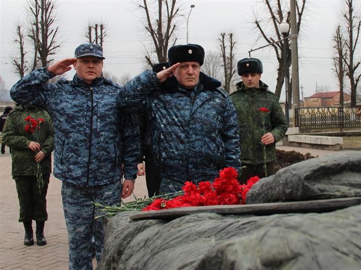 В Северной Осетии росгвардейцы почтили память павших защитников Родины