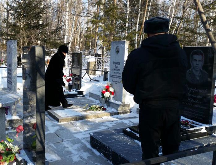 Сотрудники хабаровского ОМОНа Росгвардии почтили память погибших товарищей