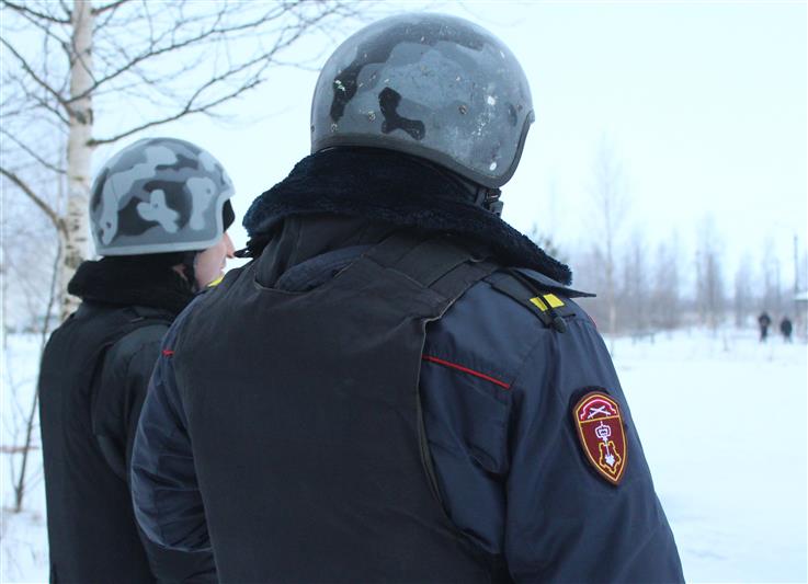 В Вологодской области сотрудники Росгвардии помогли полицейским задержать подозреваемого в убийстве