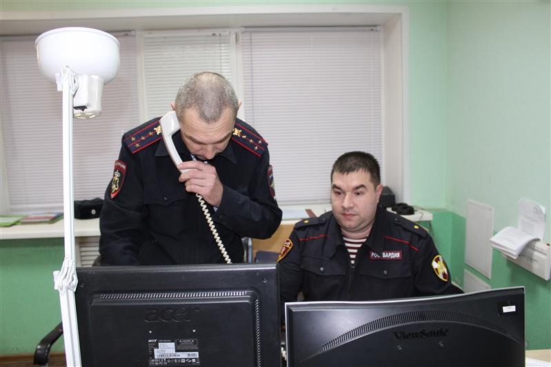 Сотрудники Управления Росгвардии по Саратовской области задержали гражданина, находившегося в федеральном розыске