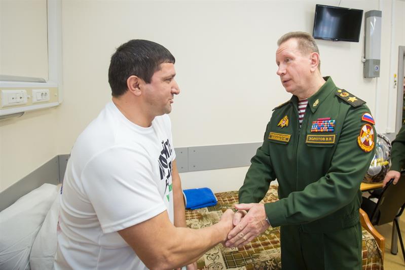 Президент России объявил благодарность личному составу Главного военного клинического госпиталя Росгвардии (видео)
