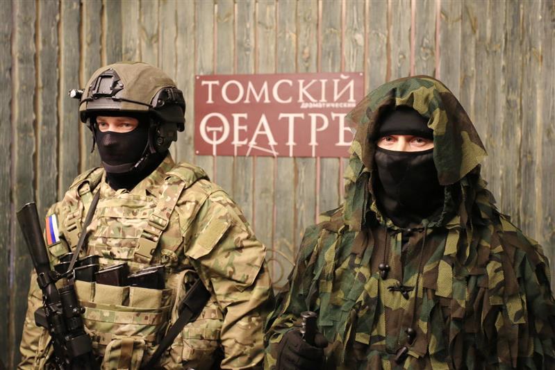 В Томском областном драматическом театре прошла патриотическая акция «Пока сердца для чести живы…»