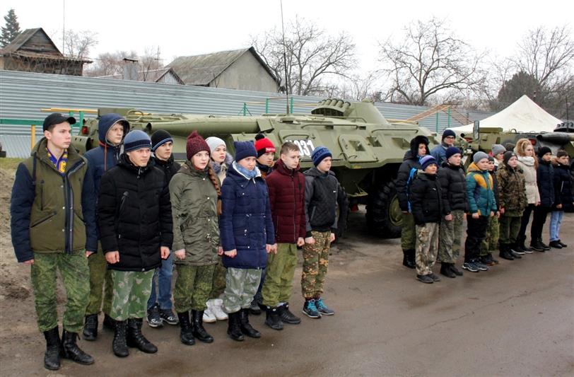 Бойцы ОМОНа  в Ростове провели патриотическое мероприятие для учащихся