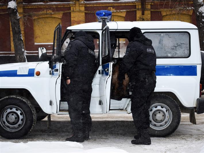 При силовой поддержке ангарского ОМОНа задержаны подозреваемые в разбойном нападении на магазин