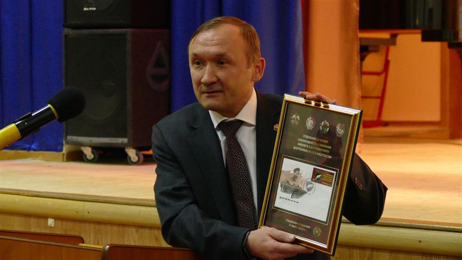 Лучший кадет выпускного курса Московского президентского кадетского училища им. М.А. Шолохова награжден стипендией Фонда имени Героя России генерал-полковника Романова А.А.