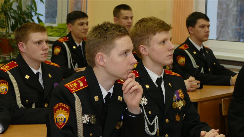 Герои Советского Союза и России, ветераны Великой Отечественной войны поделились с кадетами-росгвардейцами боевым и служебным опытом