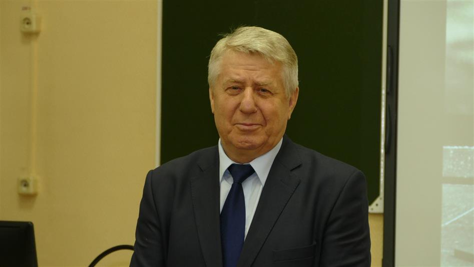 Герои Советского Союза и России, ветераны Великой Отечественной войны поделились с кадетами-росгвардейцами боевым и служебным опытом