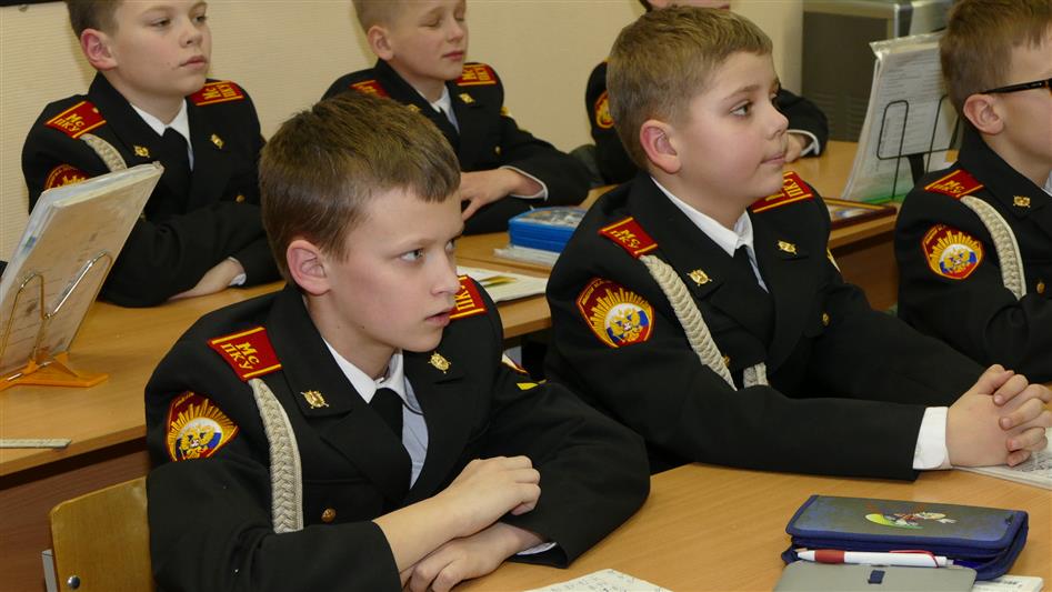 Герои Советского Союза и России, ветераны Великой Отечественной войны поделились с кадетами-росгвардейцами боевым и служебным опытом