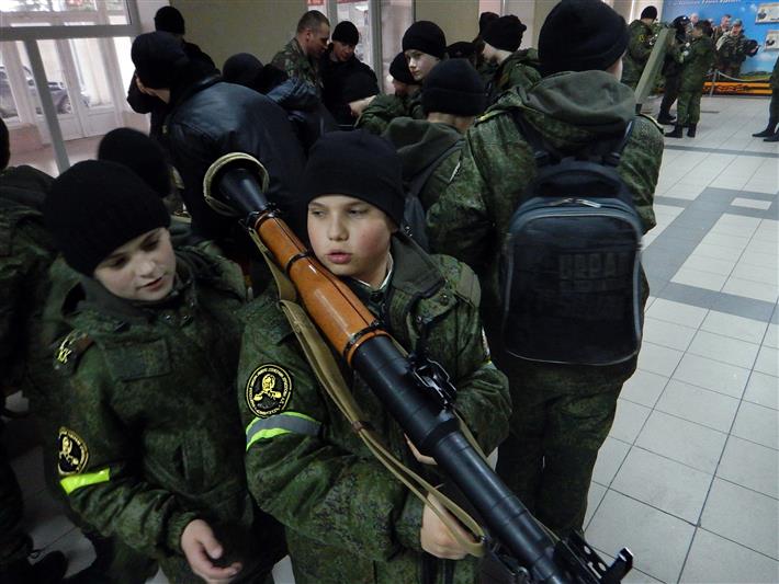 Ставропольские росгвардейцы провели военно-патриотическое мероприятие для кадет-ермоловцев