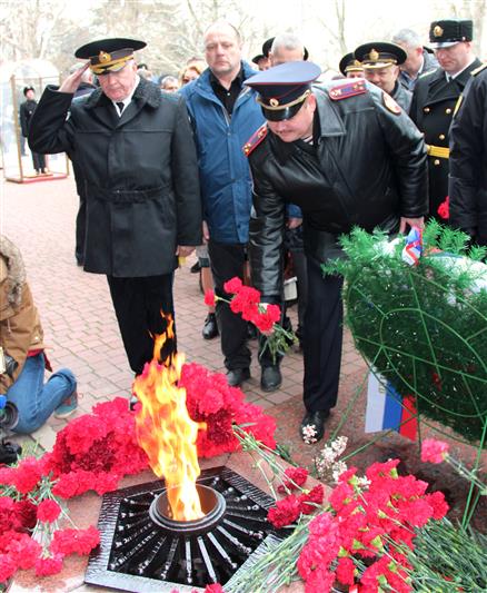 В Севастополе военнослужащие, сотрудники и ветераны Росгвардии приняли участие в патриотическом мероприятии