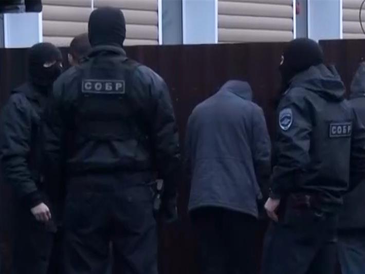 При силовой поддержке кемеровского СОБРа изъято 5 тонн фальсифицированной алкогольной продукции