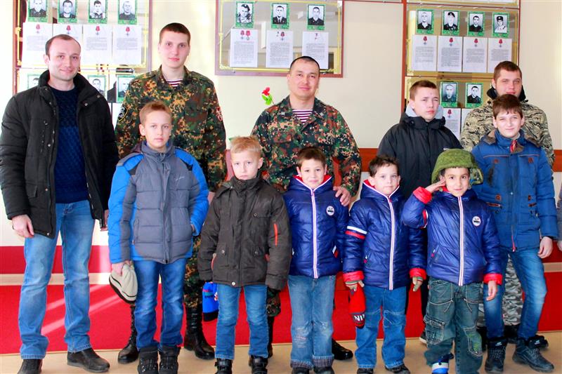 Военнослужащие соединения Росгвардии в Калаче-на-Дону провели серию патриотических мероприятий для школьников Волгоградской области