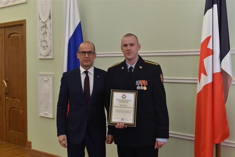 Глава Удмуртии вручил награды сотрудникам и военнослужащим Росгвардии