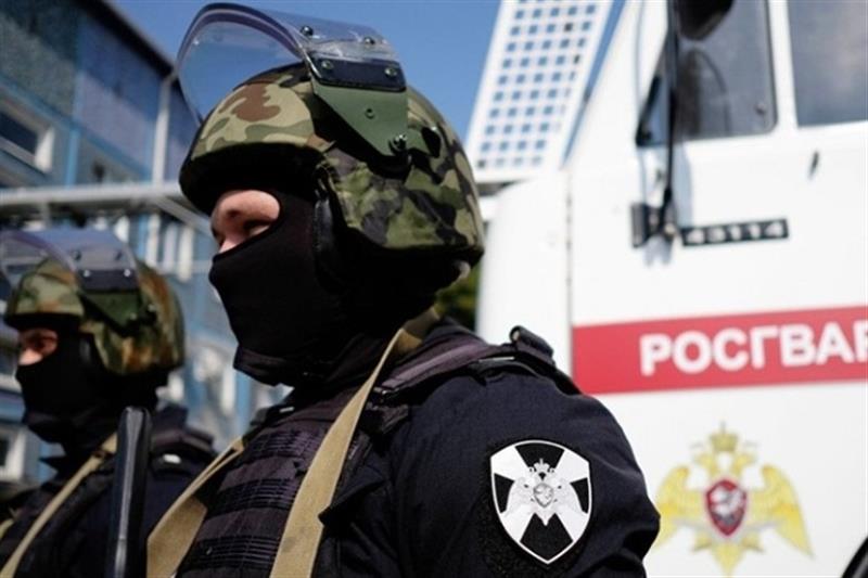 В Карелии бойцы СОБР Росгвардии оказали силовую поддержку сотрудникам уголовного розыска в задержании участников группы, совершавшей имущественные преступления