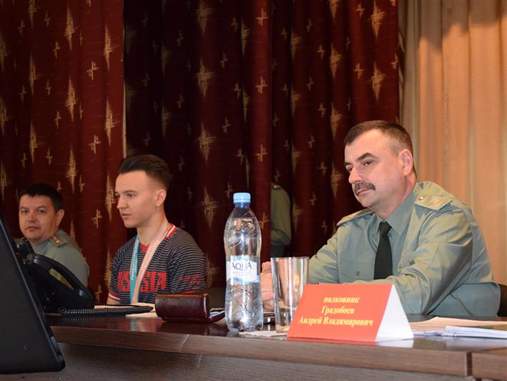 Спортсмен Алексей Бугаев побывал в соединении Сибирского округа Росгвардии