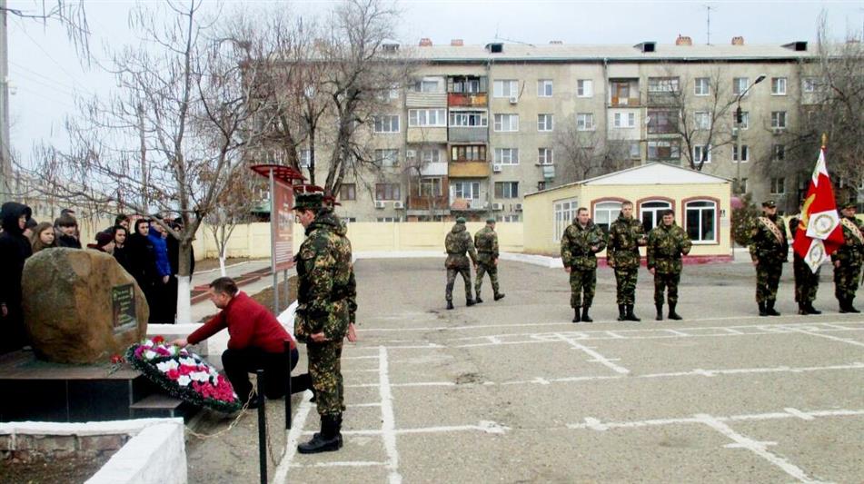 В Астрахани военнослужащие Южного округа провели день открытых дверей для школьников