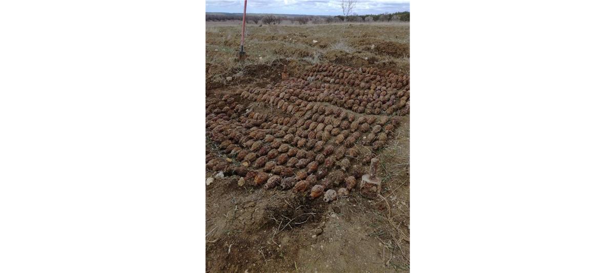 В Севастополе взрывотехники ОМОН «Беркут» обследовали целый арсенал боеприпасов времен Великой Отечественной Войны