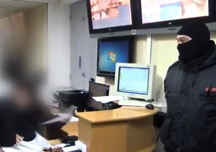 В Башкортостане при силовой поддержке сотрудников Росгвардии задержаны подозреваемые в получении незаконных денежных вознаграждений
