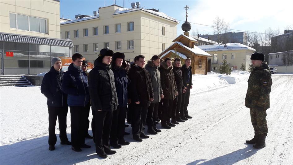 В Архангельской области военнослужащие специального подразделения Росгвардии провели день открытых дверей для курсантов Арктического морского института