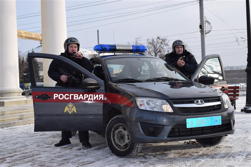 В городах Уральского федерального округа благодаря сотрудникам Росгвардии задержаны подозреваемые в совершении тяжких преступлений 