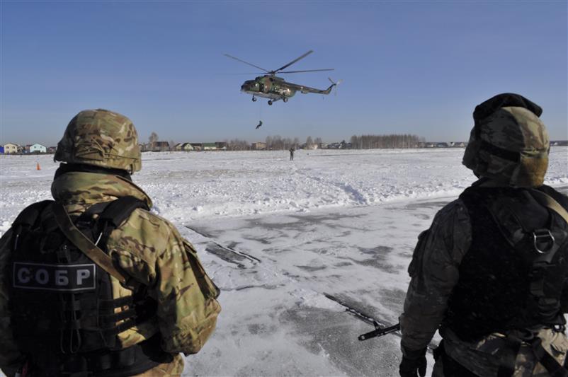 В Свердловской области СОБР и ОМОН выполнили упражнения по десантной подготовке