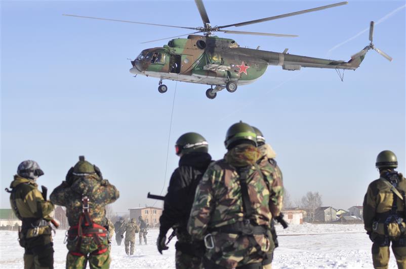 В Свердловской области СОБР и ОМОН выполнили упражнения по десантной подготовке