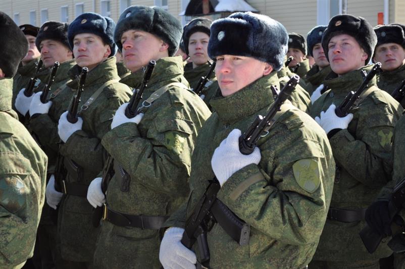 Военнослужащие Уральского округа Росгвардии приняли участие в первой тренировке парада