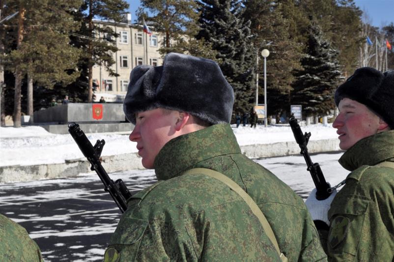 Военнослужащие Уральского округа Росгвардии приняли участие в первой тренировке парада