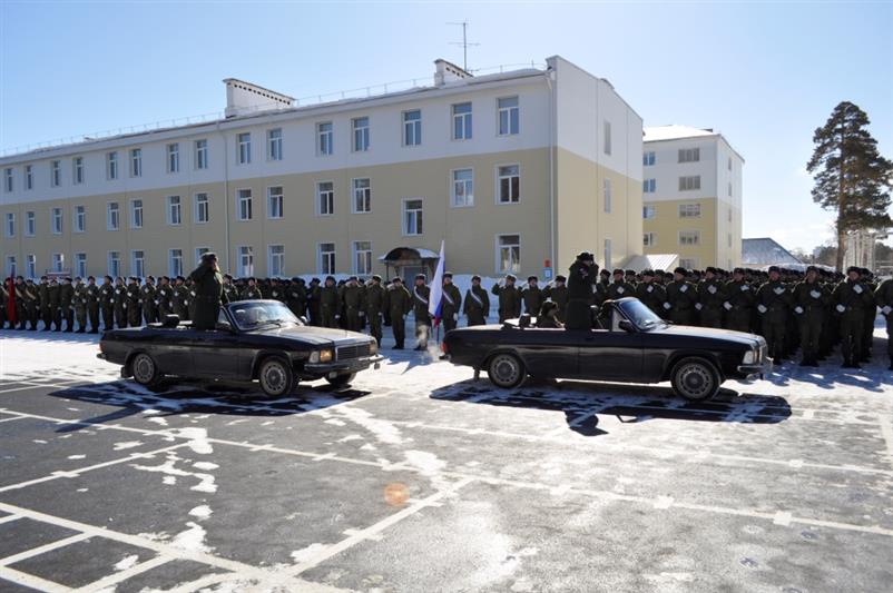 Военнослужащие Уральского округа Росгвардии приняли участие в первой тренировке парада