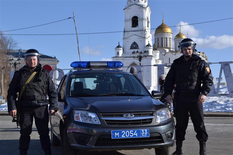 Сотрудники Росгвардии противодействуют распространению наркотиков и кражам в Центральном округе