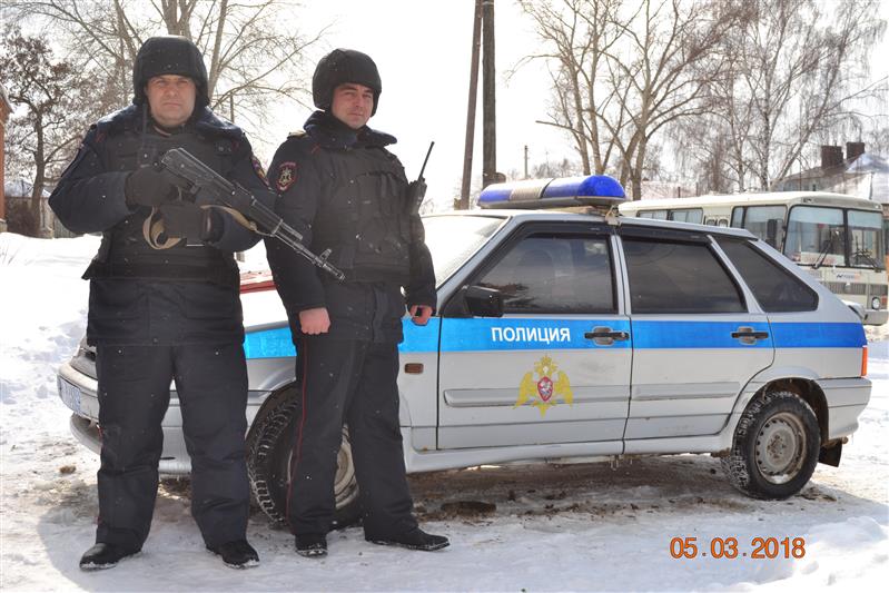 Сотрудники вневедомственной охраны оперативно обнаружили угнанный автомобиль