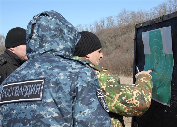 В Ростовской области определили лучших стрелков территориального органа Росгвардии