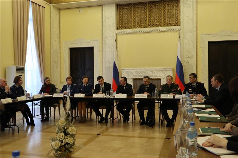 Офицеры Северо-Западного округа Росгвардии приняли участие в заседании межведомственной рабочей группы по вопросам связей с общественностью