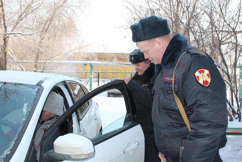 Оренбургские росгвардейцы задержали нетрезвого водителя, скрывшегося с места ДТП
